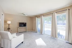 1472 Oakbrook E Dr, Rochester Hills, MI 48307 - Photo 11