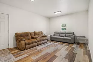 69346 S Kalamazoo St, White Pigeon, MI 49099 - Photo 7