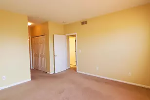 1354 Fox Pointe Cir, Ann Arbor, MI 48108 - Photo 21