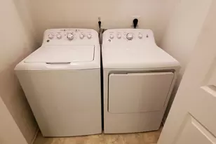 1354 Fox Pointe Cir, Ann Arbor, MI 48108 - Photo 17