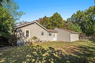 885 Eugene Ave, Norton Shores, MI 49441 - Photo 15