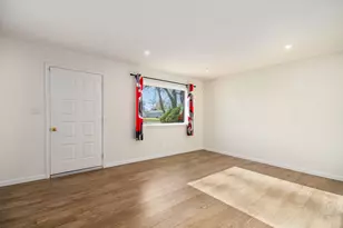 23628 Champaign St, Taylor, MI 48180 - Photo 7