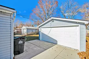 23628 Champaign St, Taylor, MI 48180 - Photo 25
