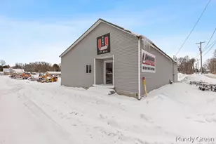 21229 Northland Dr, Paris, MI 49338 - Photo 3