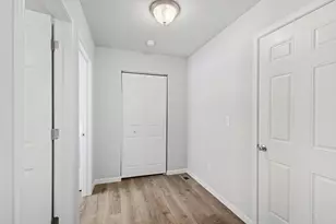 1045 Foxglove Ave, Vicksburg, MI 49097 - Photo 9