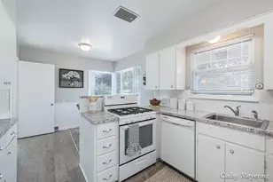 809 Everglade Dr SE, Grand Rapids, MI 49507 - Photo 9