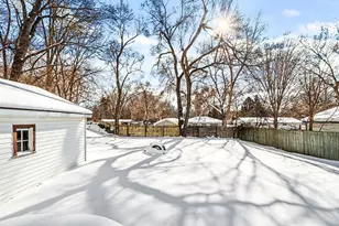 647 Stephanie St, Battle Creek, MI 49037 - Photo 13