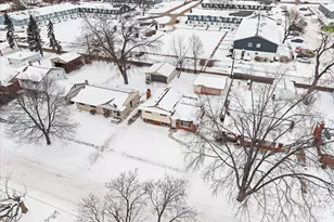 39618 Bart St, Canton, MI 48187 - Photo 9