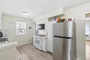 2146 Michael Ave SW, Wyoming, MI 49509 - Photo 9