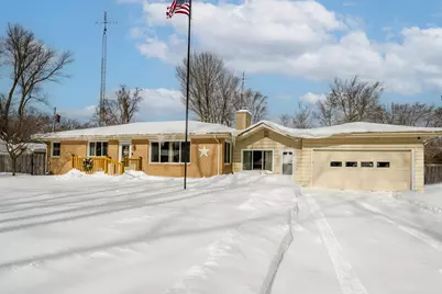 205 Jamesway, Benton Harbor, MI 49022 - Photo 1