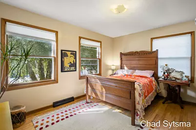 1827 Millbrook Street SE, Grand Rapids, MI 49508 - Photo 17