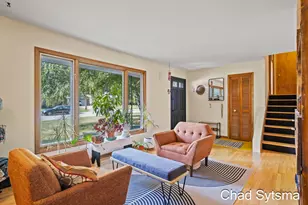1827 Millbrook St SE, Grand Rapids, MI 49508 - Photo 5