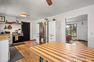 1827 Millbrook St SE, Grand Rapids, MI 49508 - Photo 7