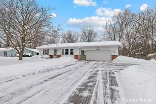 3665 Remembrance Rd NW, Grand Rapids, MI 49534 - Photo 31