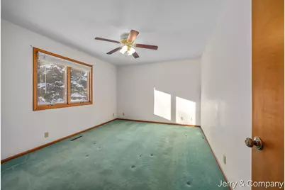 948 Laketown Drive, Holland, MI 49423 - Photo 13