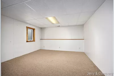 948 Laketown Drive, Holland, MI 49423 - Photo 19