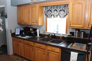 10289 Lee Rd, Grass Lake, MI 49240 - Photo 35