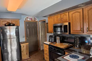 10289 Lee Rd, Grass Lake, MI 49240 - Photo 7