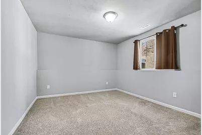 553 N Cygnet Lake Drive, Benton Harbor, MI 49022 - Photo 25