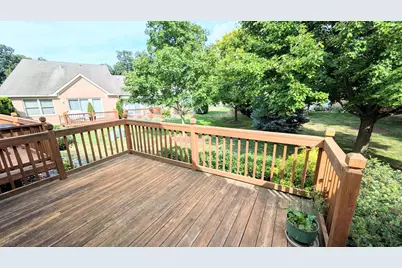 23721 W Lake Circle #14, Brownstown, MI 48183 - Photo 27