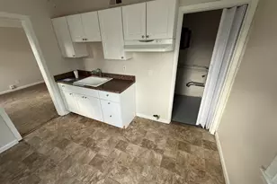 22765 Rosalind Ave, Eastpointe, MI 48021 - Photo 13