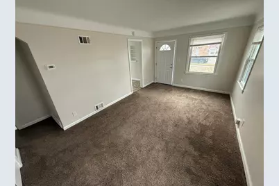 22765 Rosalind Avenue, Eastpointe, MI 48021 - Photo 5