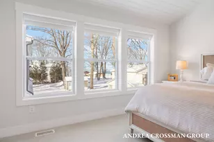 27 3rd St, South Haven, MI 49090 - Photo 31