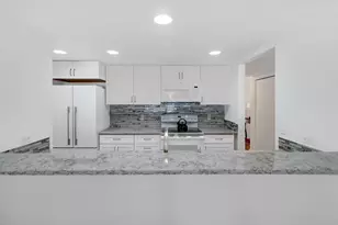 814 York Ave, Holland, MI 49423 - Photo 7