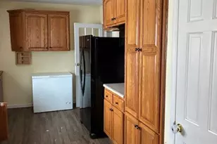 912 Den Hertog St SW, Wyoming, MI 49509 - Photo 13