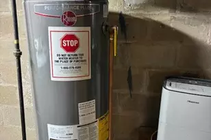 912 Den Hertog St SW, Wyoming, MI 49509 - Photo 19