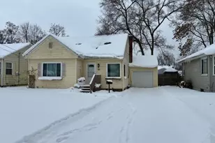 912 Den Hertog St SW, Wyoming, MI 49509 - Photo 1