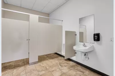 132 W Cortland Street, Jackson, MI 49201 - Photo 15