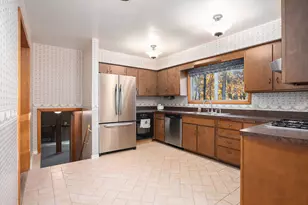 26137 Diana Dr, Sturgis, MI 49091 - Photo 15