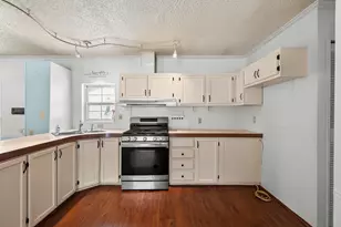 152 Coats Grove Rd, Hastings, MI 49058 - Photo 9