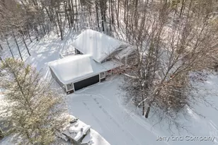 907 Apple Rdg Ct, Allegan, MI 49010 - Photo 23