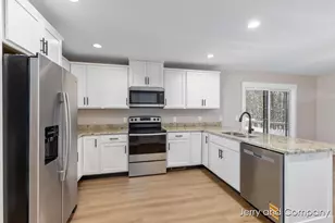 907 Apple Rdg Ct, Allegan, MI 49010 - Photo 9