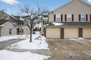 291 Victoria Dr, Dexter, MI 48130 - Photo 3