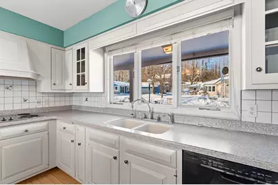 10544 Wildwood Circle, Richland, MI 49083 - Photo 7