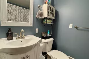 432 E Vine St, Vicksburg, MI 49097 - Photo 9