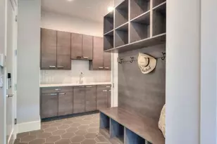 5902 Cherry Hill Rd, Ann Arbor, MI 48105 - Photo 11