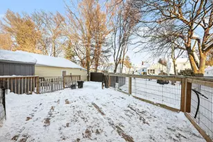 2018 Duiker Ave NE, Grand Rapids, MI 49505 - Photo 27
