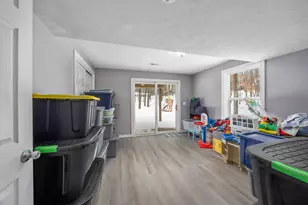 12095 Dubois Dr, Canadian Lakes, MI 49346 - Photo 17