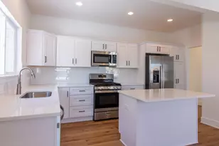 5356 Plainfield Ave NE, Grand Rapids, MI 49525 - Photo 33