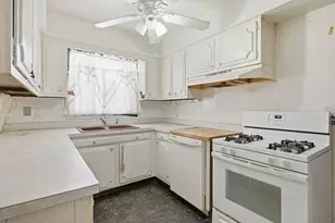 5152 Judith Ann Dr, Flint, MI 48504 - Photo 9