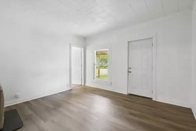 120 E Montcalm Street, Greenville, MI 48838 - Photo 9