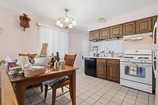 50673 Jim Dr, Chesterfield, MI 48047 - Photo 7