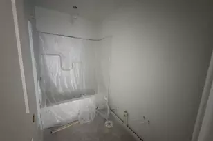 1573 N Village Cir, Kalamazoo, MI 49009 - Photo 9