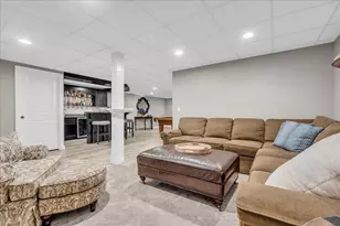 303 Terry Ave, Rochester, MI 48307 - Photo 31