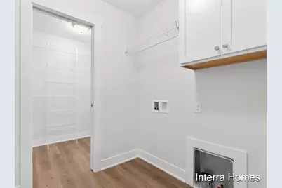 1575 N Village Circle, Kalamazoo, MI 49009 - Photo 13