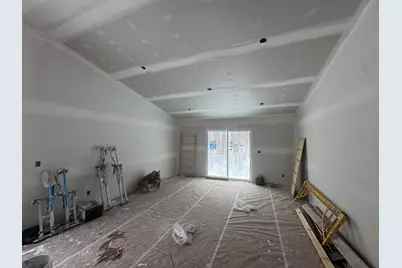 1571 N Village Circle, Kalamazoo, MI 49009 - Photo 3